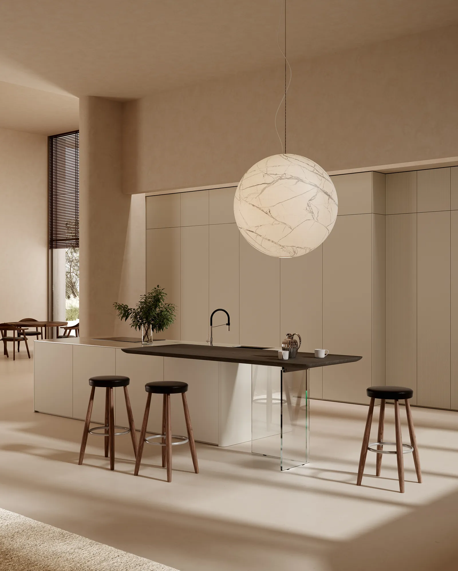 Moderne Küche in Sandbeige/Greige matt mit Arbeitsplatte aus Keramik Nero Marquina 6mm mit Gehrung von Ernestomeda