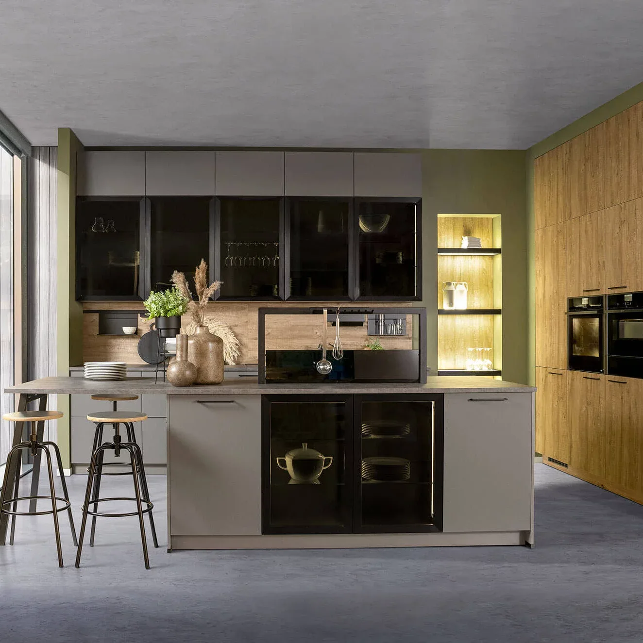 Lux Minimal – Grau mit Grün und Naturholz