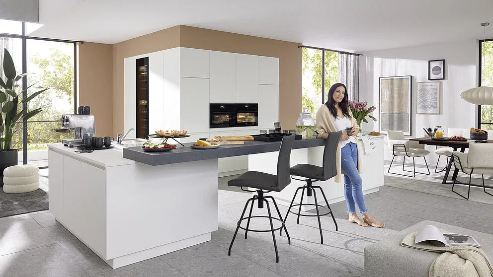 Musterring Cerina MR 220 – Kompakte Einstiegsküche Salbeigrün – Weiß mit Grau und Beige