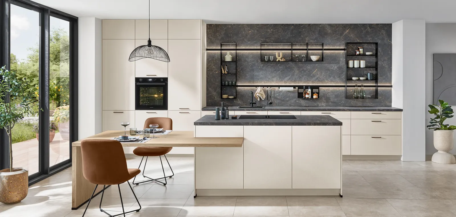 Nobilia-Küche SOFTLINE 510 – Küche mit Insel und Theke in Magnolia