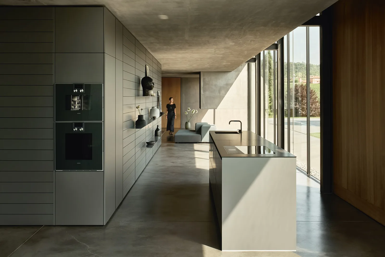 Poggenpohl +SEGMENTO – Grifflose Architektenküche Grau – Grau matt