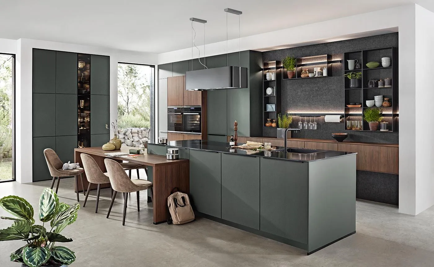 Skandinavische Küche in Dunkelgrau/Anthrazit mit Arbeitsplatte aus Schwarze Arbeitsplatte (Kompositstein) von Xeno