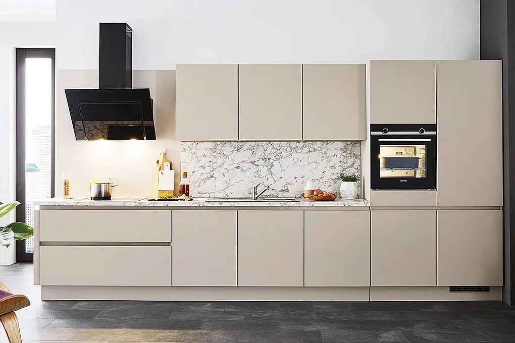 Trend 4: Die Kücheninsel als Herzstück der Wohnung — Küchentrends 2026